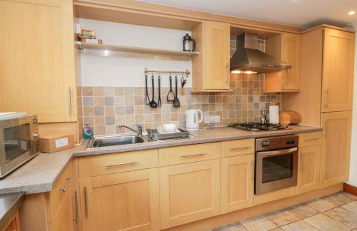 Low Dow Crag - Photo 13