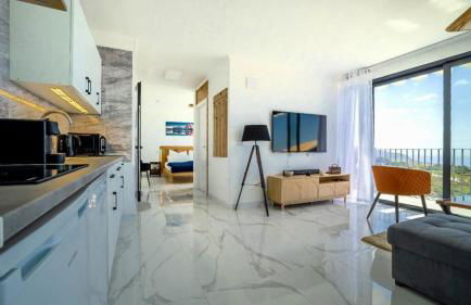 CASA PANORAMA SOL- NEW VILLA WITH HEATED SALTWATER POOL and FANTASTIC SEA VIEW - Foto 9