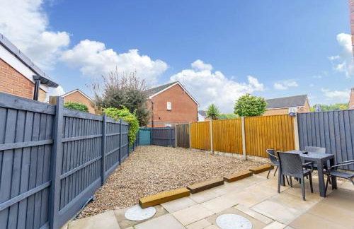 Modern 2-Bed Home with Free Parking Near Peak District - Foto 14