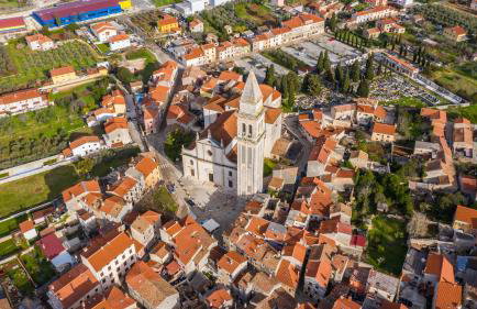 Amazing private villa with outdoor swimming pool in Vodnjan - Photo 45