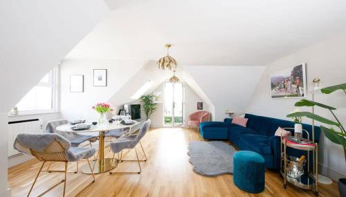 Luxury Penthouse ~ Super King Bed 5 min to Beach - Foto 1