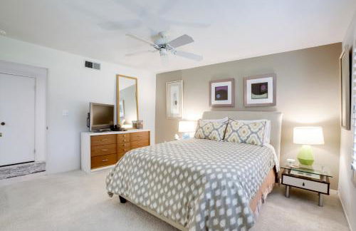 Sunny Palm Springs Haven Fenced Patio, 6 Pools! - Foto 17