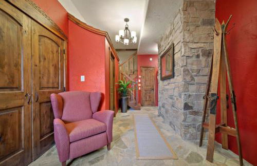 Ski-In Ski-Out Schweitzer Winter Chalet with Hot Tub - Foto 36