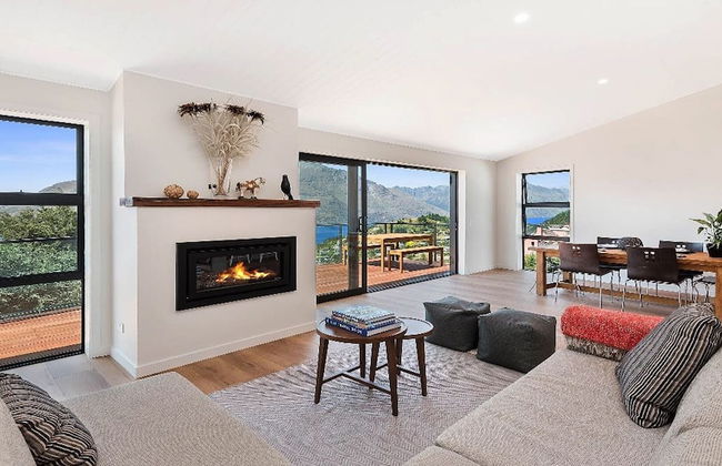 Newly Built Luxe House with Magnificent View - Foto 11