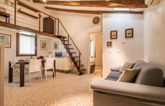 Corderie de la Tana Biennale Exhibition - Foto 15