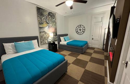 Beautiful Bungalow on Main - Foto 12