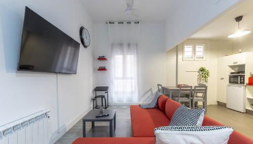 Confortable apartamento con parking en Bilbao - Foto 1