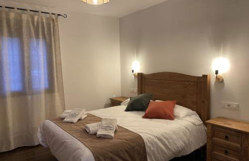 APARTAMENTOS DOÑA JIMENA DEL AMBROZ 4 Estrellas complejo único en el centro del pueblo - Foto 25