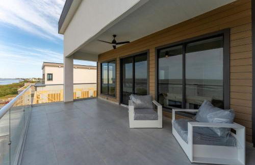 Waterfront Home with Pool Spacious Bay , Sleeps 16 - Foto 72