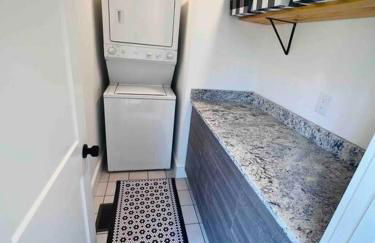 Mill House in Beautiful Downtown Jefferson - Foto 7