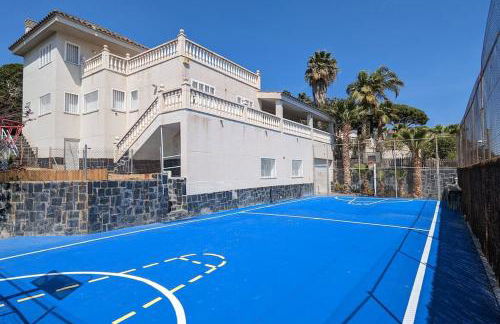 Basketball court, pool, BBQ, gardens, seaviews - Foto 17
