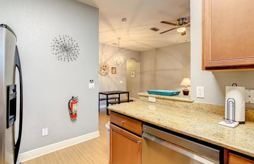 Sweet Getaway! Luxury Gated Resort & Lazy River - Foto 13