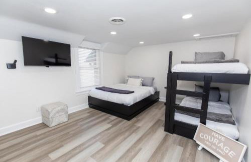 New Group Space - Sleeps 20! Near Sports Center - Photo 78