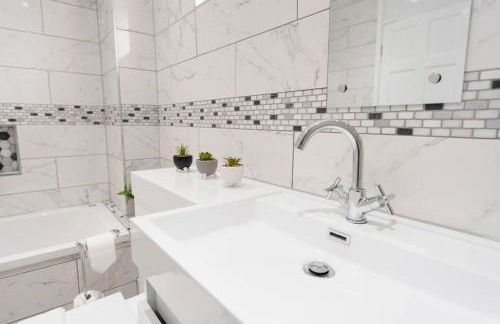 Prenton House, 3BR Close to Liverpool - Foto 12