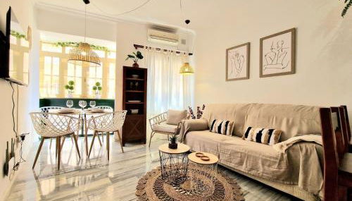 AA Guest - Victoria Center Eco Apartment - Photo 2