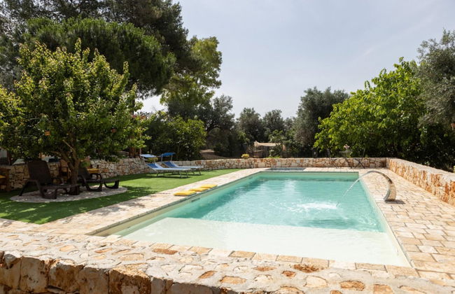 Trullo Nonna Netta con Piscina Idromassaggio e Area Giochi - Foto 51