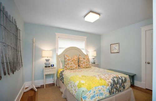 Sunset Shores Sanctuary by Juniper Holiday + Home - Photo 43