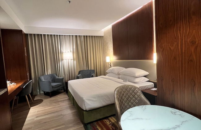 City Seasons Suites - Photo 16