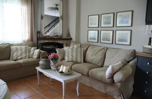 Maisonette on the beach with small garden - Foto 19