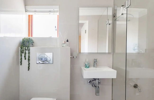 3 Bedroom Hilltop Home With Spectacular Views - Foto 21