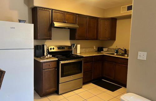 Serene 2bed 1bath condo with parking - Foto 14