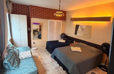 AP frente a praia São Vicente, pé na areia! Bem localizado, Arejado, Promoção! - Foto 1