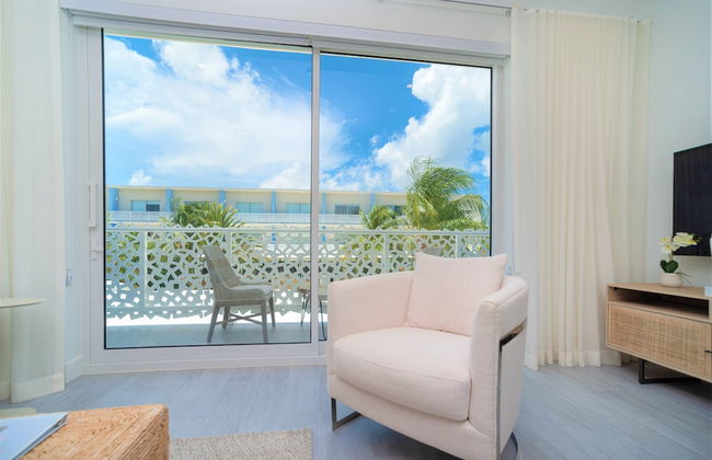 Cayman Luxury Rentals at The Grove - Photo 8