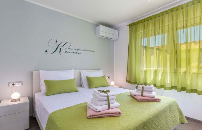 Villa in Novigrad With Private Pool - Foto 2