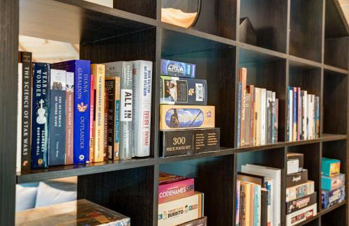 Skyline Yurt: Hot Tub~Wood Stove~WiFi~EVcharger - Foto 25