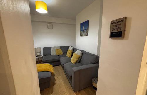 Cheerful 3 Bedroom Townhouse - Foto 6