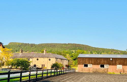 The Saddlery Cheshire - Photo 1