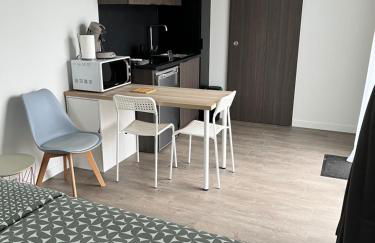 Studio proche des transports Tram ligne F et A - Foto 2