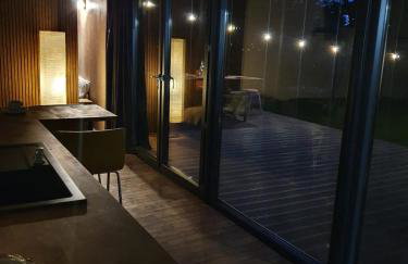 kontener nad rzeką - Foto 1