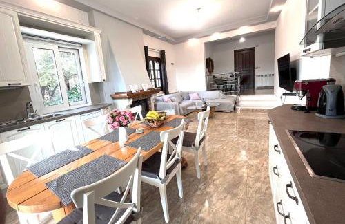 GKK House private swimming pool luxury house - Foto 18