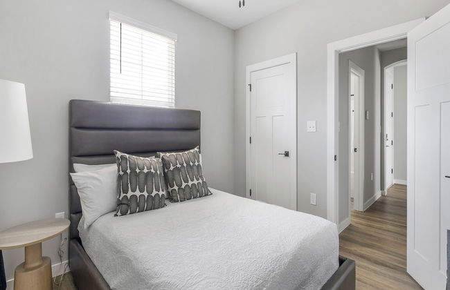 Landing Apartments Huntsville - Photo 2