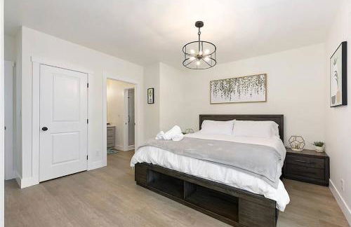 East Sac Getaway, Walking Distance to Hospitals - Photo 20