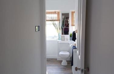 The Fuzzy Duck - Photo 16