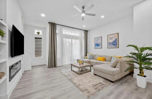 BRs w Ensuite Baths l Pet-Friendly l Central Loc - Foto 8