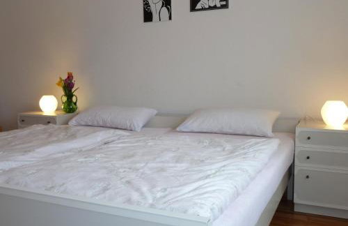 Ferienwohnung am Wald Dörlinbach Parkplatz Überdachte Terasse Garten - Photo 2