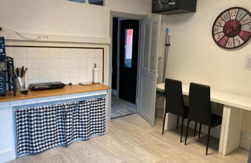 Meublé F2 au RDC - Photo 6