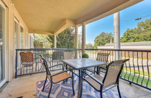 Auburn Retreat with Balcony - Walk to Campus! - Foto 8