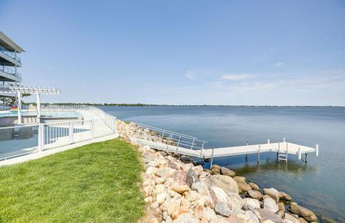 Waterfront Watertown Condo with Patio and Pool Access! - Foto 36