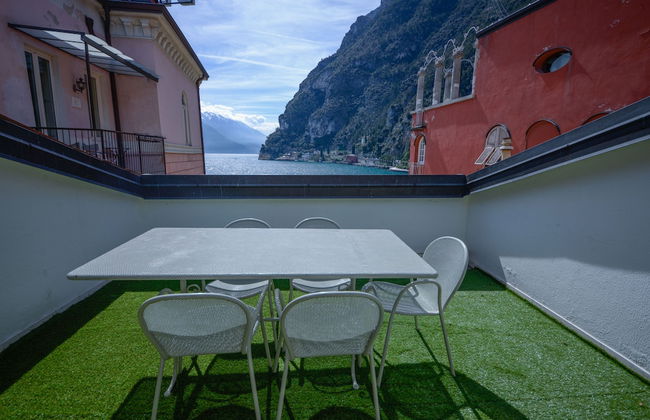 Queen of the Lake - Foto 47