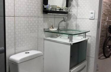 Casa Aconchegante em bairro residencial - Foto 17