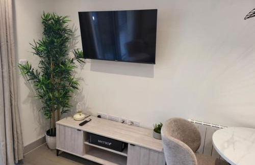 Entire Prestige Apartment in Poole Quay - Free Parking, Fast WiFi, Smart TV & Netflix - Foto 35