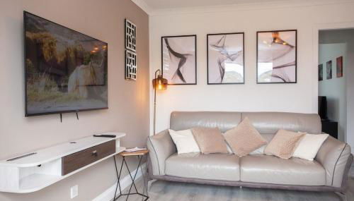 Modern 3 Bed Flat Balloch - Foto 3