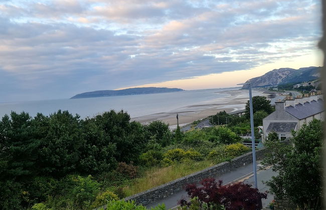 4Br Stunning Sea View Escape-near Snowdonia & Coastal Trails - Photo 33