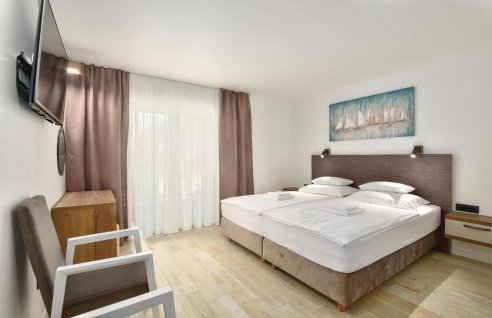 Beautiful Home In Omis With Sauna - Photo 42