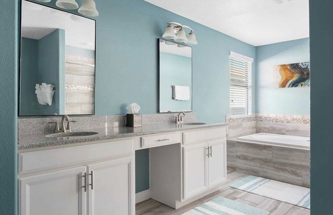 Disney Dream Home w/ Private Pool & Resort Access Under the Sea by Avantstay - Foto 25