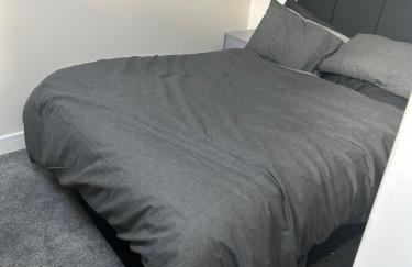 3 Double Bedroom Home-Sleeps 8 - Castle Donnington - Foto 14